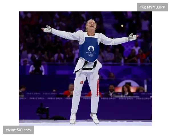 匈牙利选手马顿女子62公斤级失金 奥运冠军遭遇强劲挑战