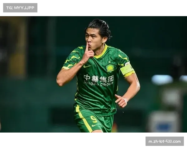 法比奥张玉宁锋线高效组合 国安高位逼抢战术持续施压